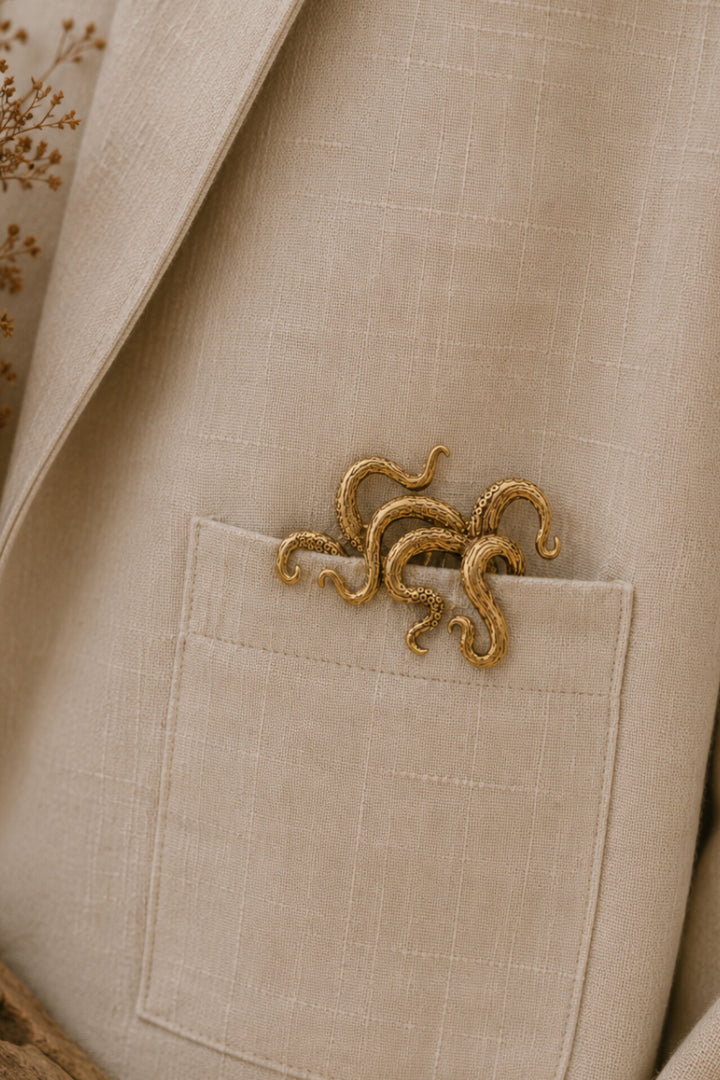 Octopus pocket slider in pure brass