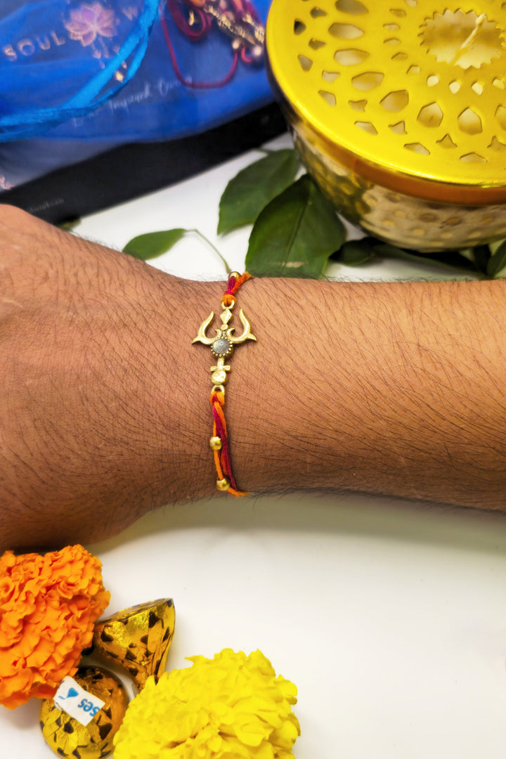 Trishul dhaaga rakhi