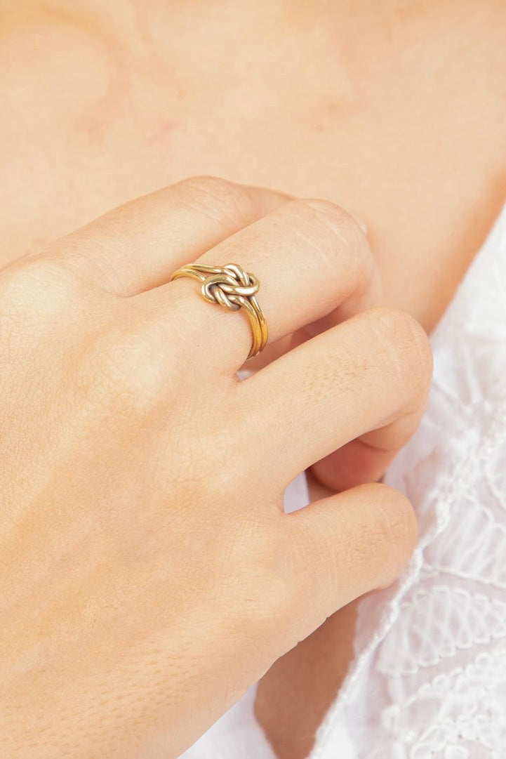 Lovers knot  ring